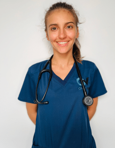 Docteur vétérinaire Marina DELAGE Assistante médecine interne